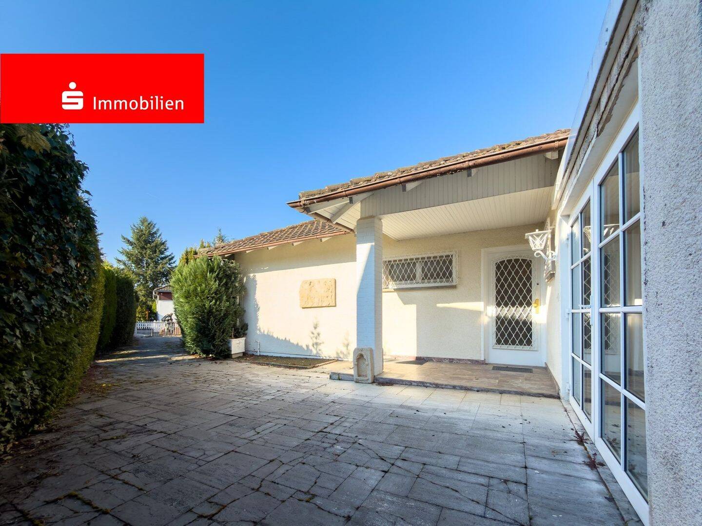 Bungalow auf wunderschönem Grundstück in exklusiver Wohnlage von Dreieich-Götzenhain, 63303 Dreieich