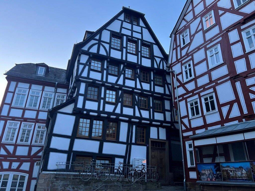 Schöne und gemütliche 2 Zimmer-Wohnung im Herzen der Marburger Altstadt, Reitgasse 3, 35037 Marburg