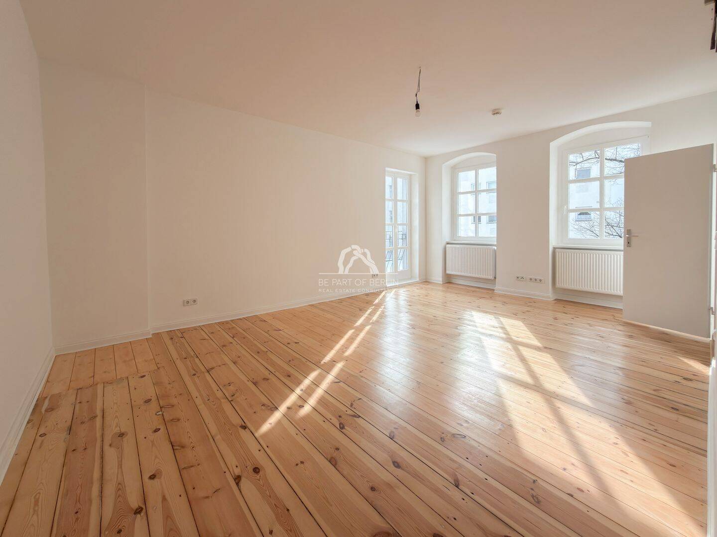 HELLE 1-ZIMMER WOHNUNG IN TRAUMLAGE! ERSTBEZUG NACH SANIERUNG! PROVISIONSFREI!, 10997 Berlin (Friedrichshain-Kreuzberg Kreuzberg)