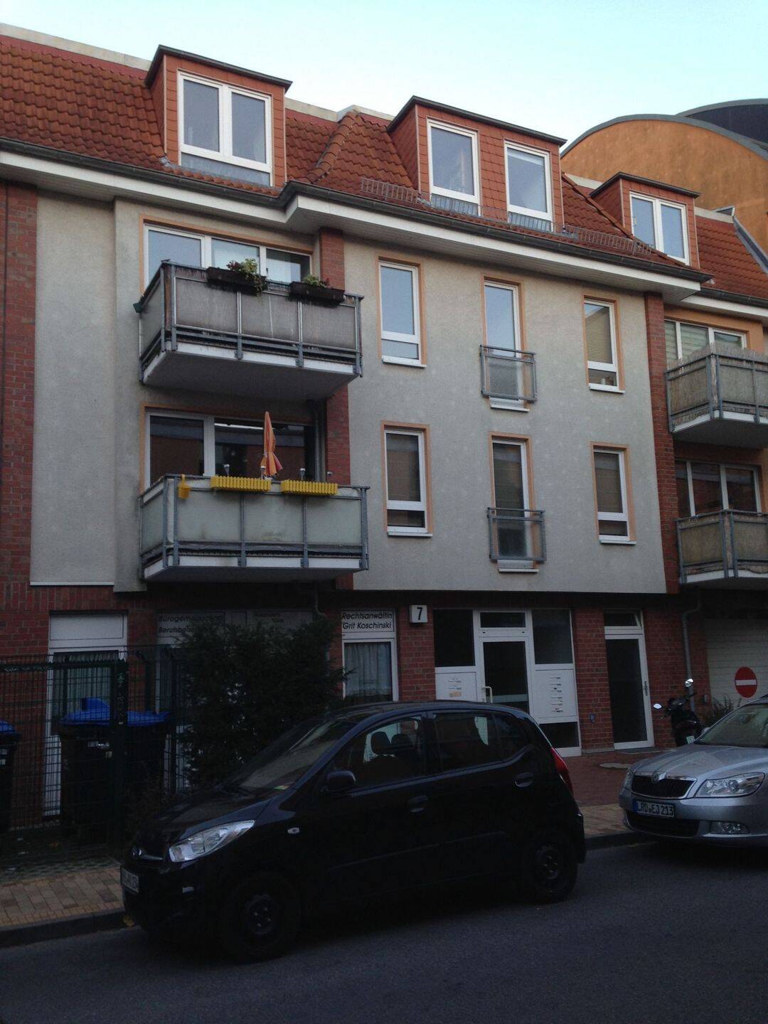 3-Zimmer-Wohnung mit Balkon und Einbauküche in Rostock, Feldstraße, 18057 Rostock (Gartenstadt/Stadtweide Hansaviertel Kröpeliner Tor-Vorstadt Stadtmitte)