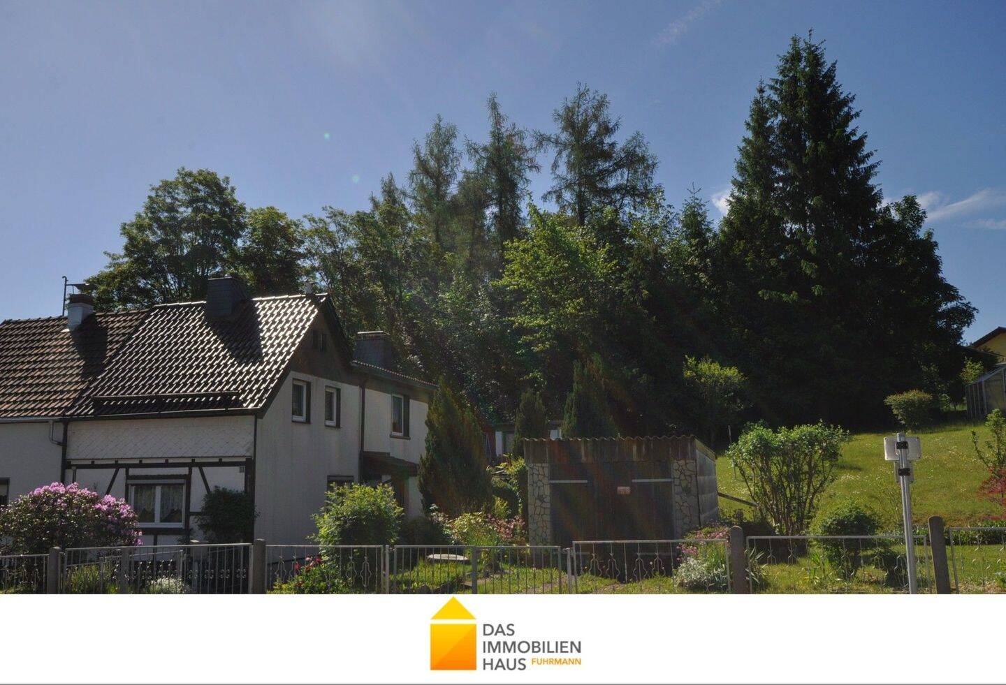 Doppelhaushälfte in der Zella-Mehliser Siedlung, 98544 Zella-Mehlis