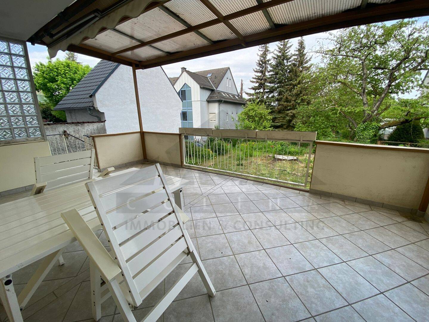 #VERMITTELT# Gepflegtes MFH als starkes Renditehaus (5,6 %) oder zur teilweisen Selbstnutzung, 60431 Frankfurt am Main
