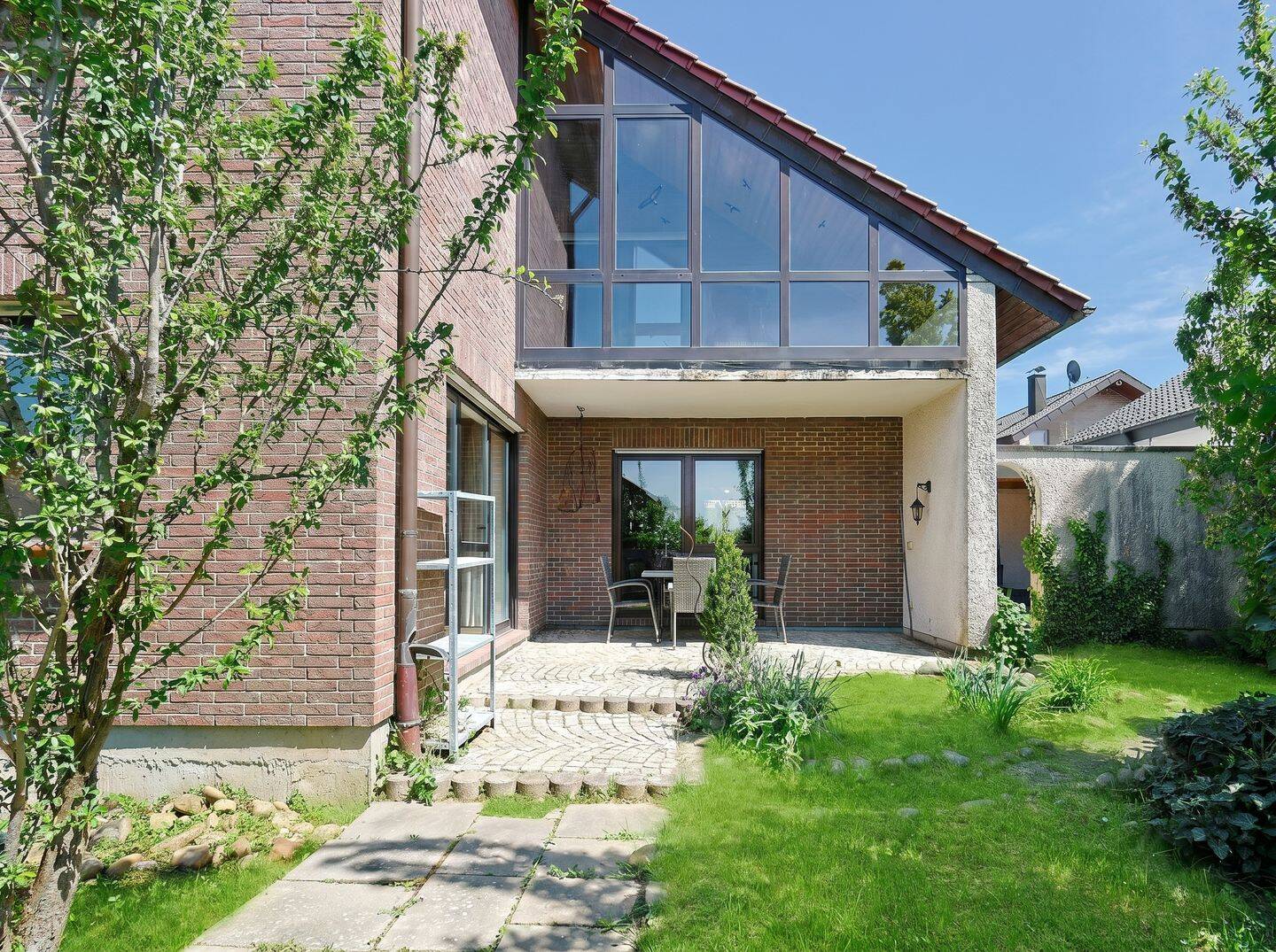 Großzügiges Einfamilienhaus mit schönem Garten und viel Potenzial, 71737 Kirchberg an der Murr