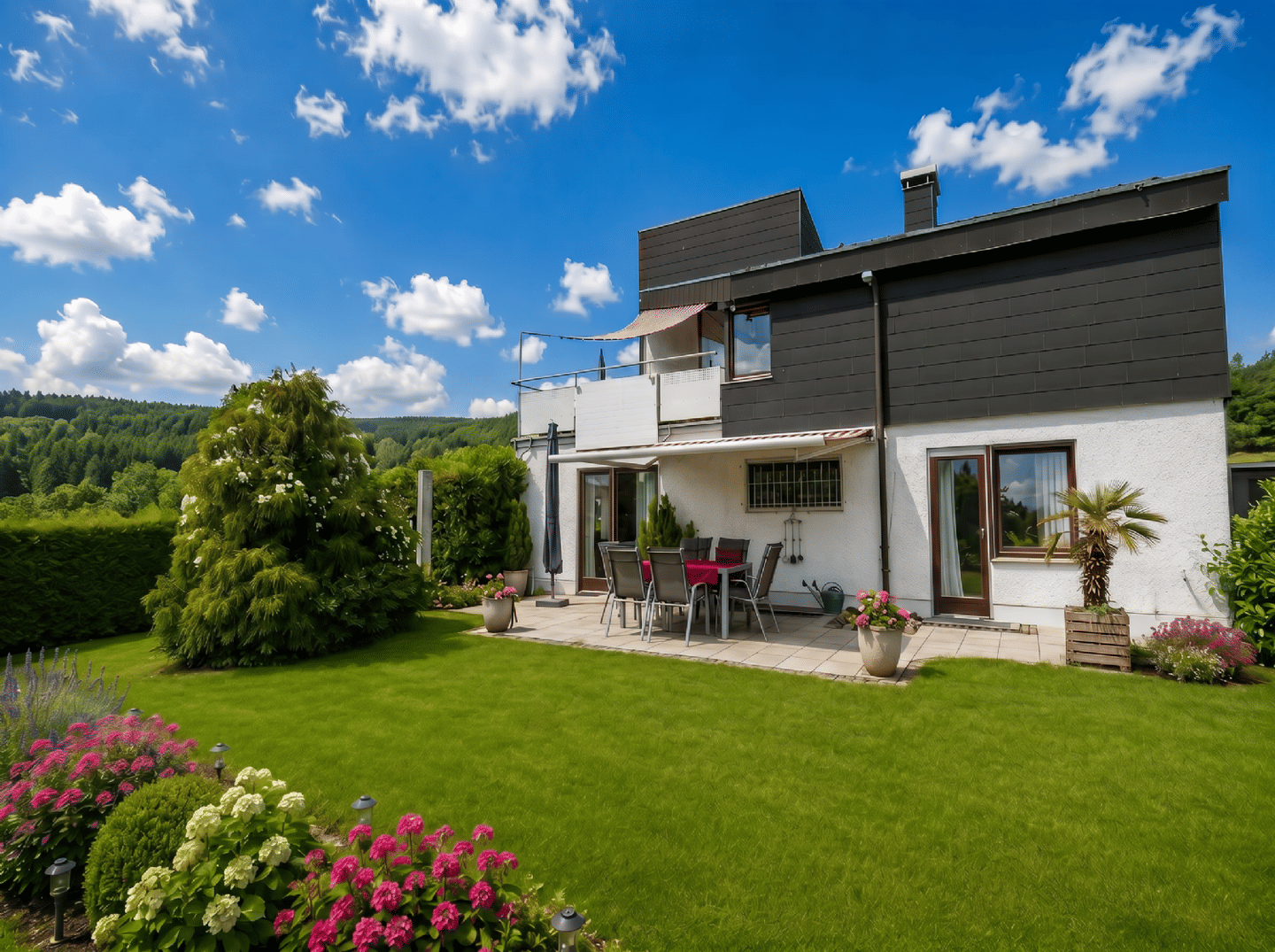 ***Modernes Architektenhaus in attraktiver Wohnlage***, 71549 Auenwald