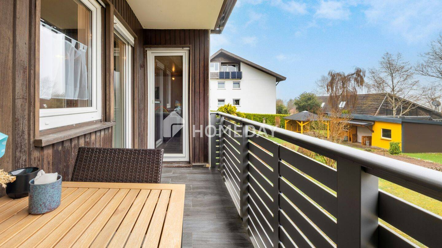 Diesen Sommer bezugsfrei! 3-Zimmer-Wohnung im Grünen mit Süd-Loggia und Stellplatz, 78120 Furtwangen im Schwarzwald