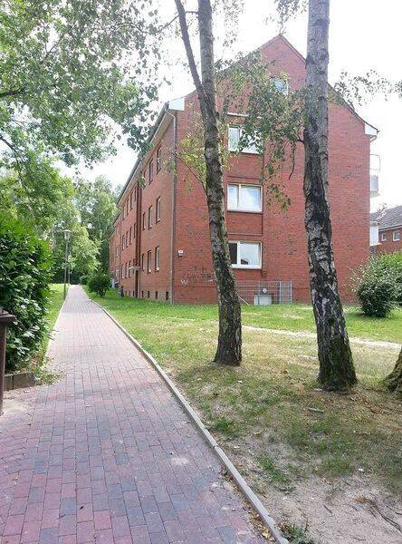 Courtagefrei – Gepflegte 2,5-Zimmer-Wohnung mit Balkon, vermietet, 21502 Geesthacht