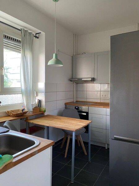 2-Zimmer Wohnung mit Balkon – Übernahme der Einbauküche möglich, 60433 Frankfurt am Main (Bonames Dornbusch Eschersheim Frankfurter Berg Preungesheim)