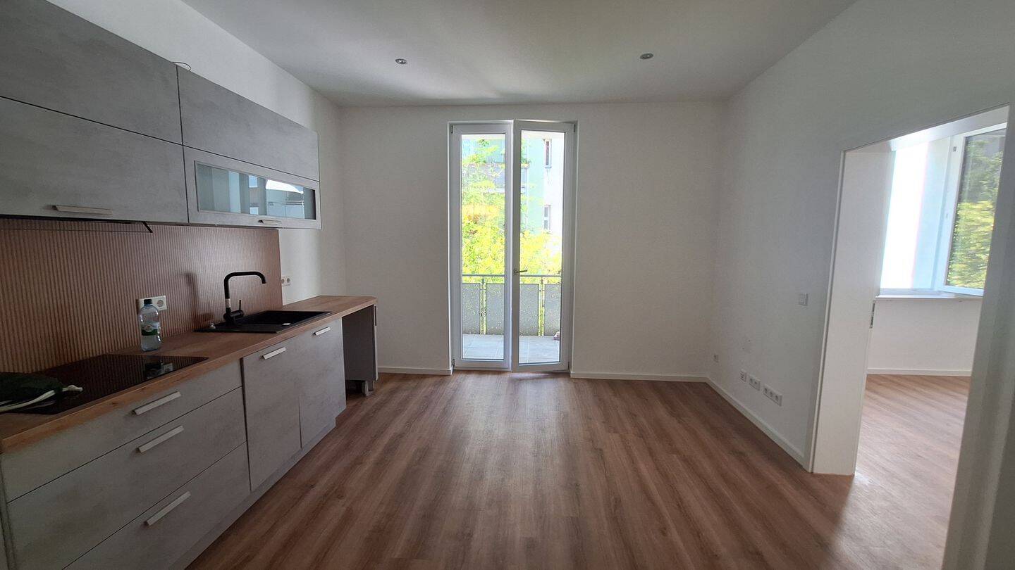 40 qm Wohnung mit Balkon und neuerNobilia Einbauküche, Erstbezug nach Renovierung, 90419 Nürnberg (Kleinweidenmühle Sankt Johannis)