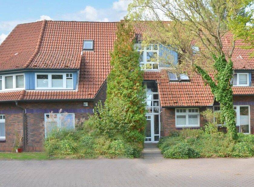 Kuddewörde: gemütliche 3 Zimmer Maisonette-Wohnung mit 2 Balkonen und 2 Bädern, 22958 Kuddewörde
