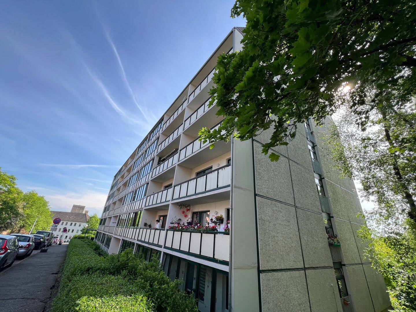 Wohnen mit Mehrwert: 2-Raum-Wohnung mit großzügigem Doppel-Wintergarten in Gera-Bieblach!, 7546 Gera