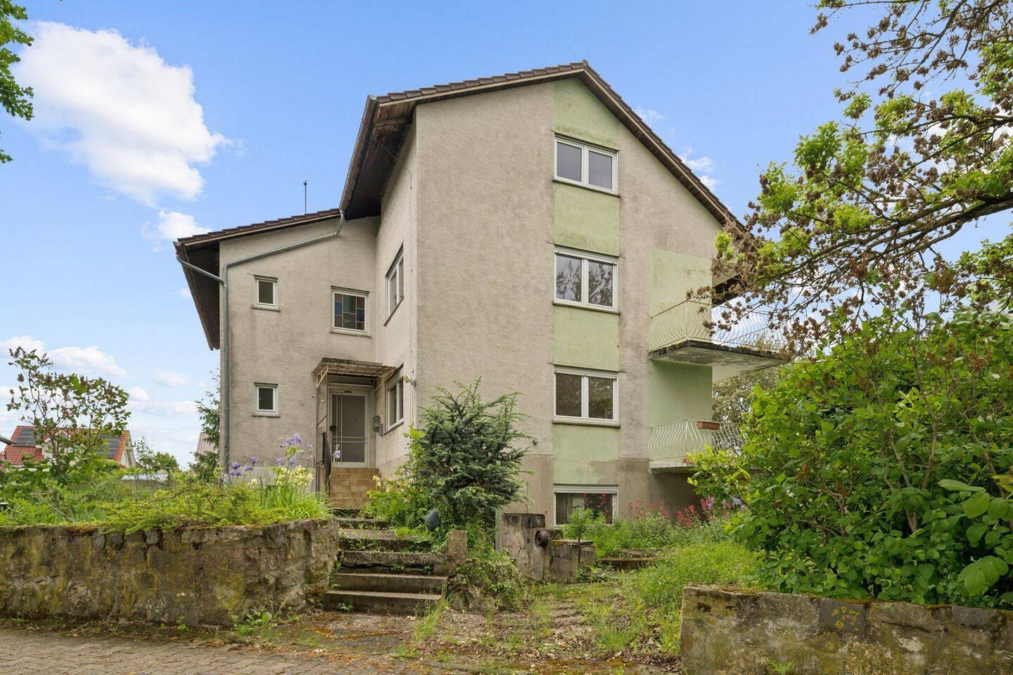 Mehrfamilienhaus in guter Ortslage von Dahlheim zu verkaufen, 55278 Dalheim