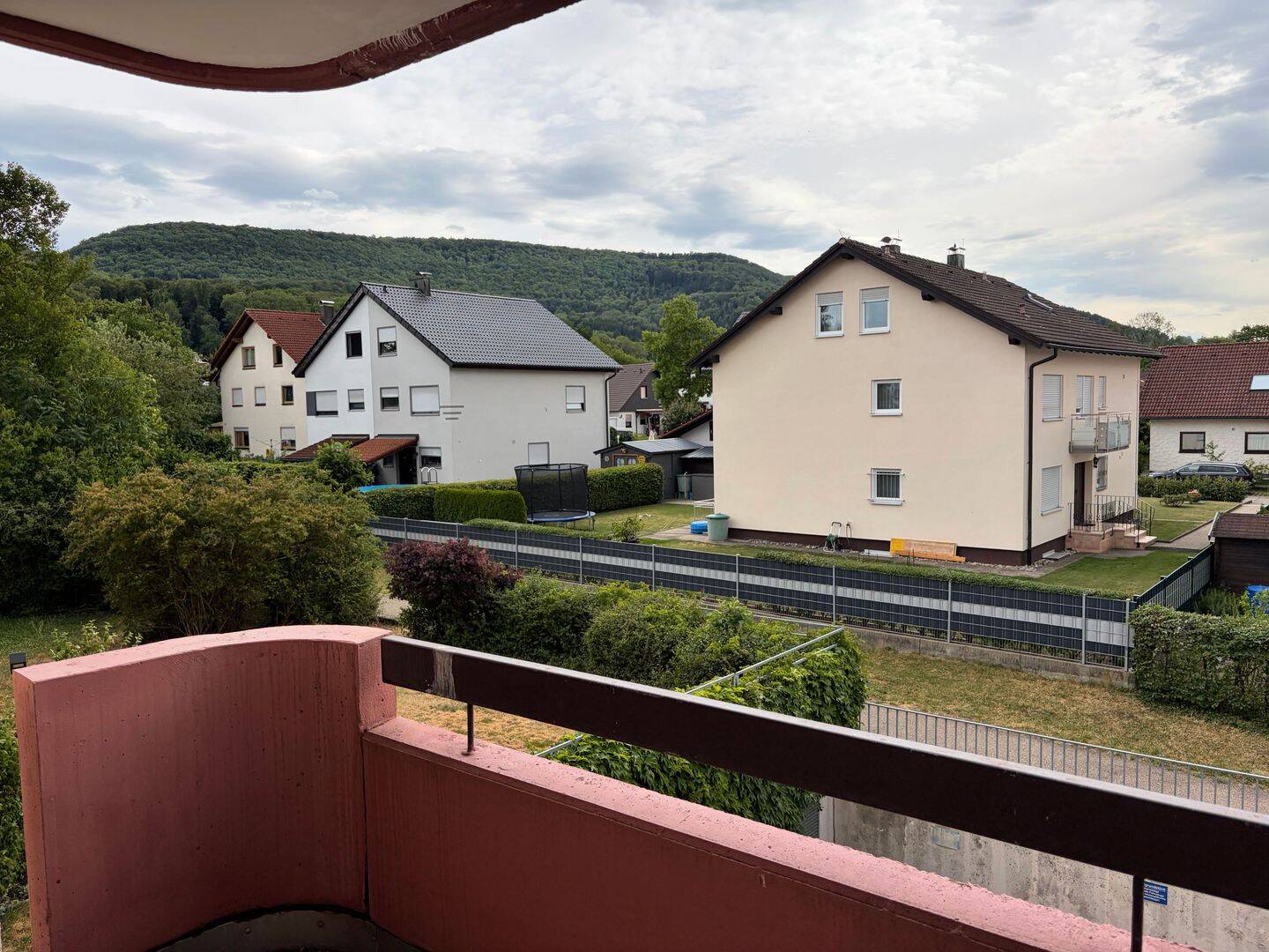 Helle 2-Zimmer-Wohnung mit Balkon und Tiefgarage, 73540 Heubach