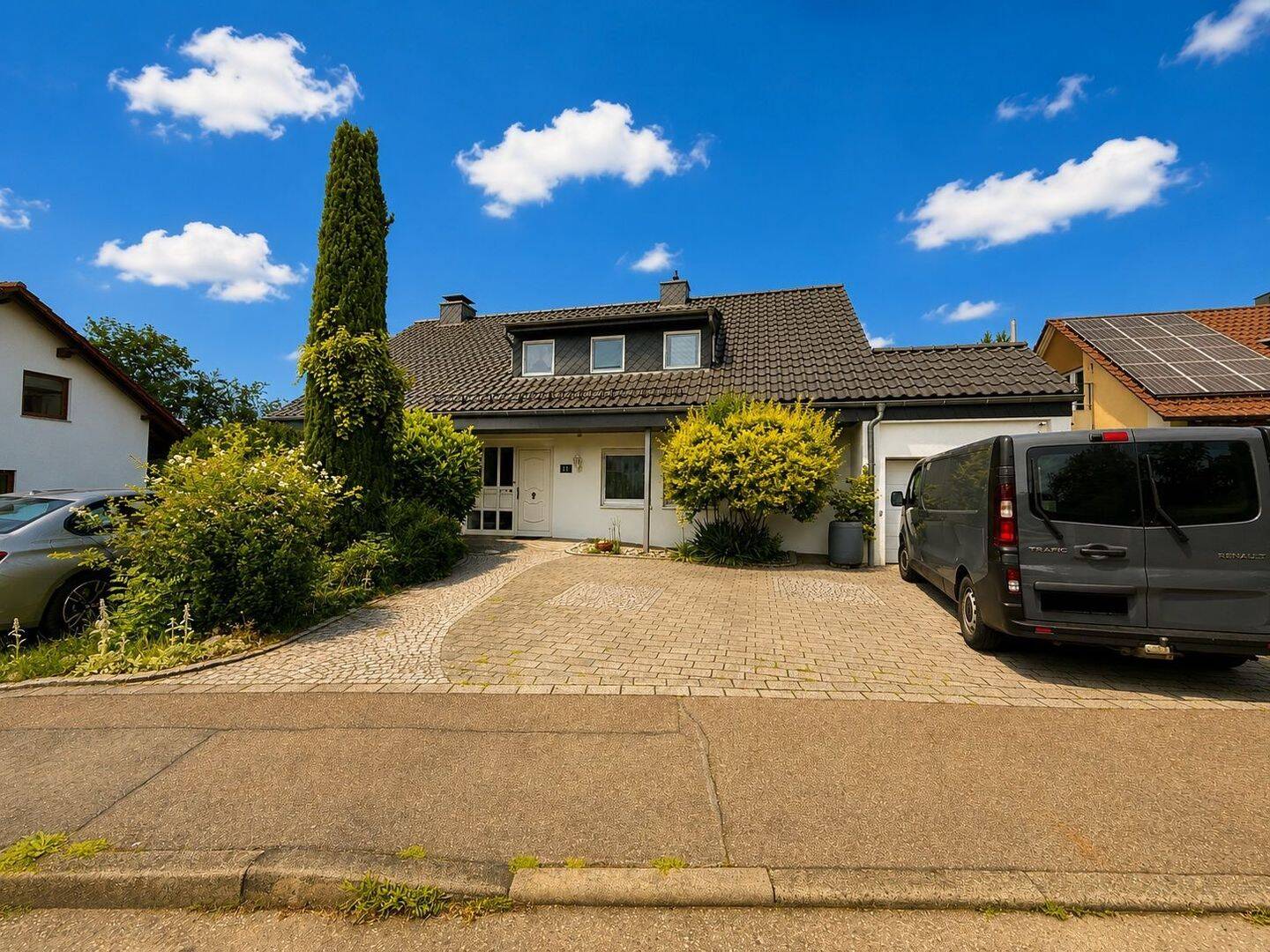 *Wohnen in der Kreuzäckersiedlung – Großzügiges Zweifamilienhaus mit Naturblick*, 74523 Schwäbisch Hall
