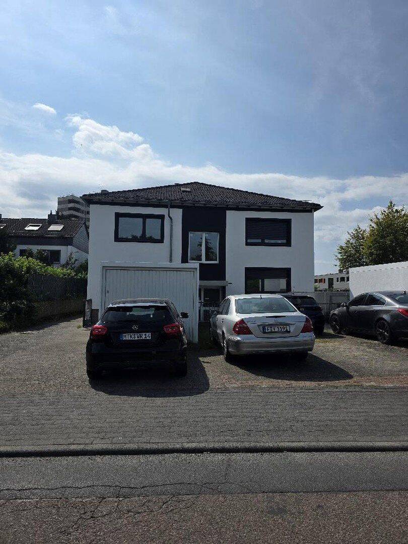 Zentral & Gemütlich: Attraktive 4-Zimmer-Wohnung in Eschborn, 65760 Eschborn