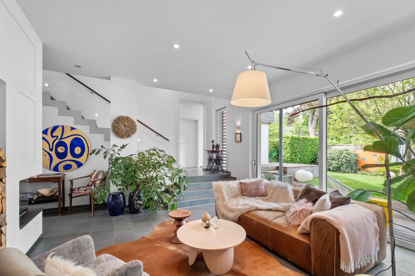 Exklusives Designhaus in Roth – Architektenhaus mit Pool, Gartenidylle und modernem Wohnkonzept, 91154 Roth