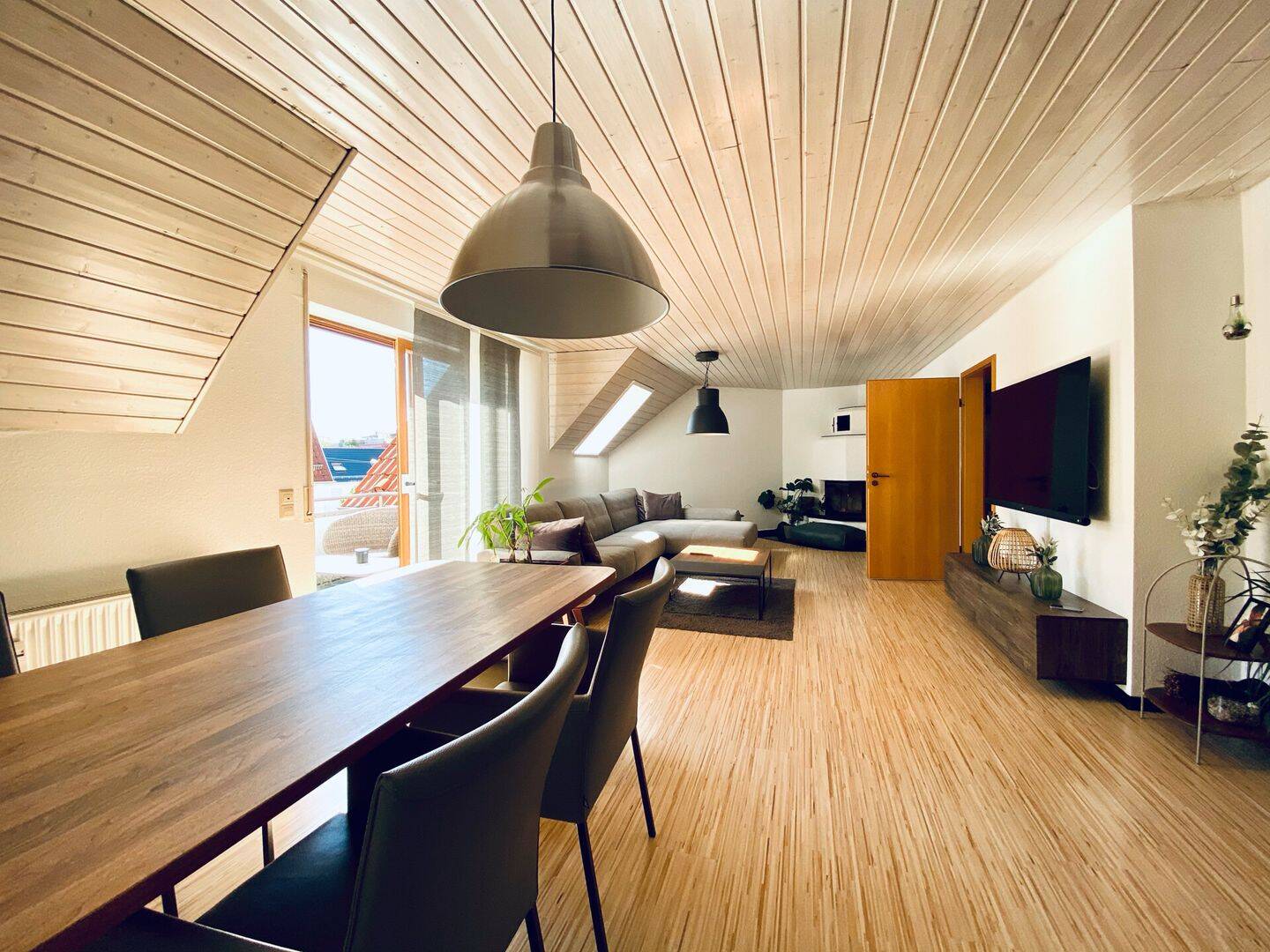 Exklusive Maisonette-Wohnung mit Kamin in Metzingen, 72555 Metzingen
