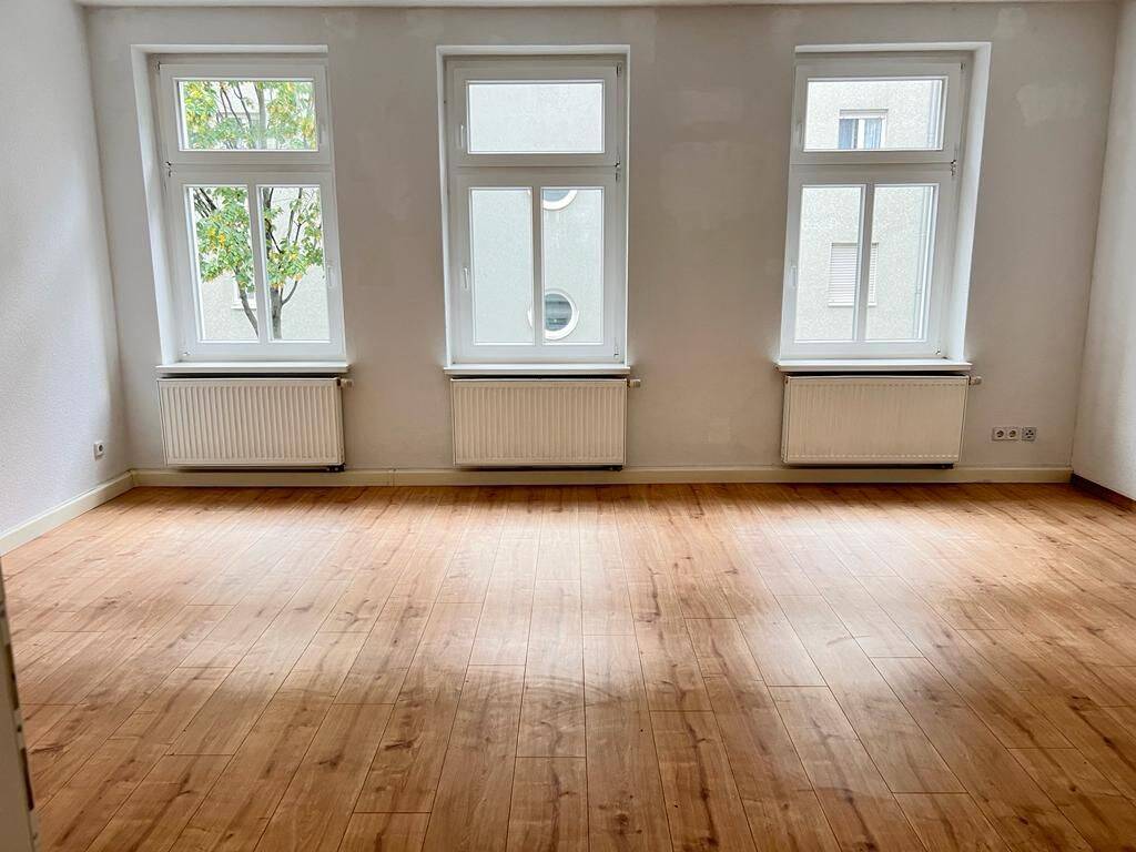 AUFGEPASST! Tolle 1-Raumwohnung mit Einbauküche!, 4315 Leipzig (Neustadt-Neuschönefeld Sellerhausen-Stünz Volkmarsdorf)