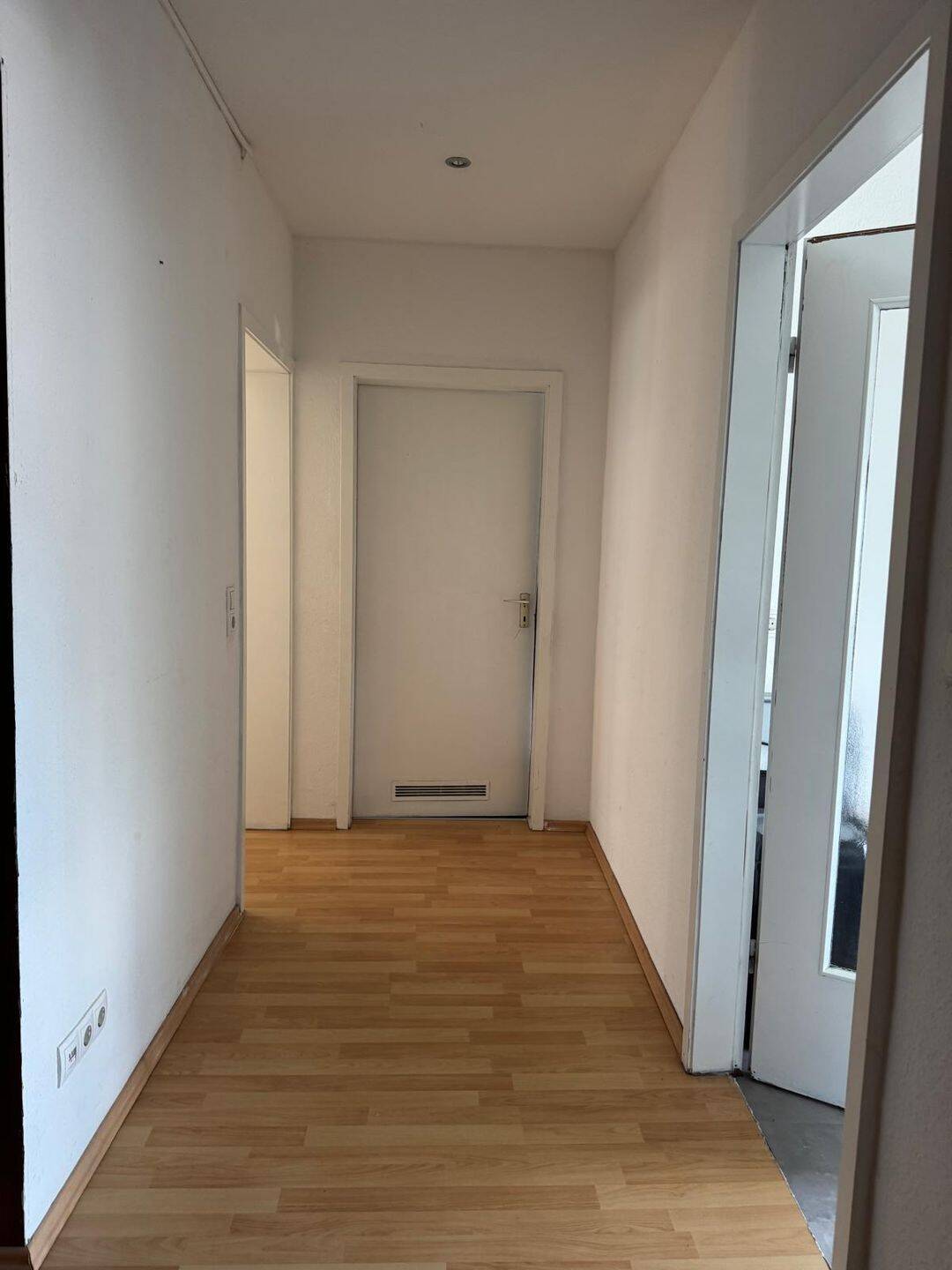 Attraktive 2-Zimmer-Wohnung mit top Infrastruktur!, 90439 Nürnberg (Großreuth bei Schweinau Schweinau Sankt Leonhard Sündersbühl)