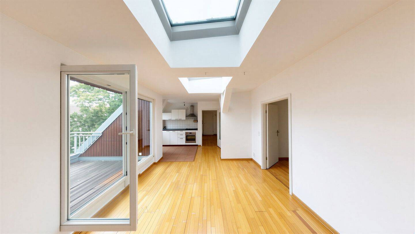 Großzügige Wohnung mit Dachterrasse, Einbauküche & 2 Tiefgaragenstellplätzen, 13189 Berlin (Pankow)