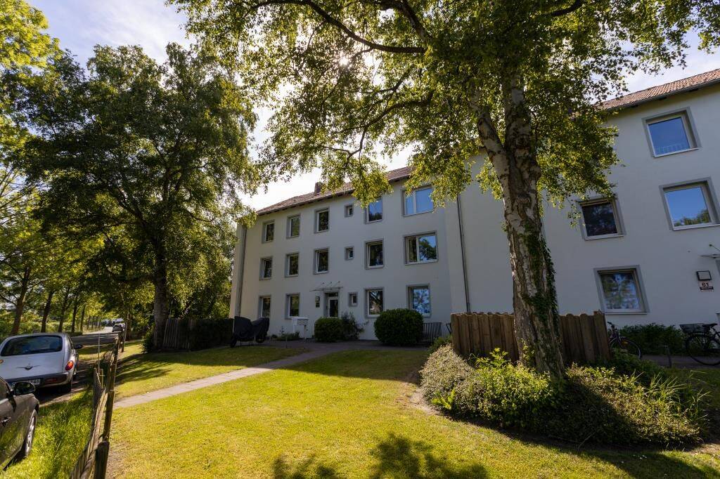 Renovierte 2-Zimmer-Wohnung mit Balkon in Oldenburg-Osternburg!, 26135 Oldenburg (Oldb) (Kreyenbrück Krusenbusch Neuenwege Osternburg Tweelbäke)