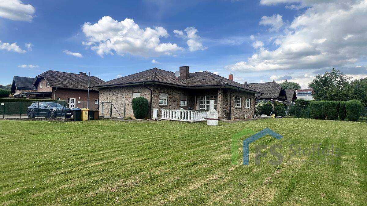 Bungalow in Merzenich, 52399 Merzenich