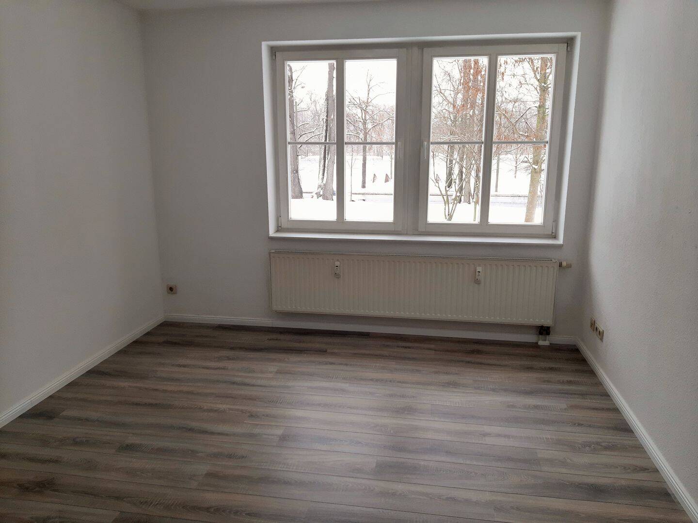 Sehr schöne 1 Raum Wohnung Zwickau zentrumsnah vermietet zu verkaufen, 8056 Zwickau