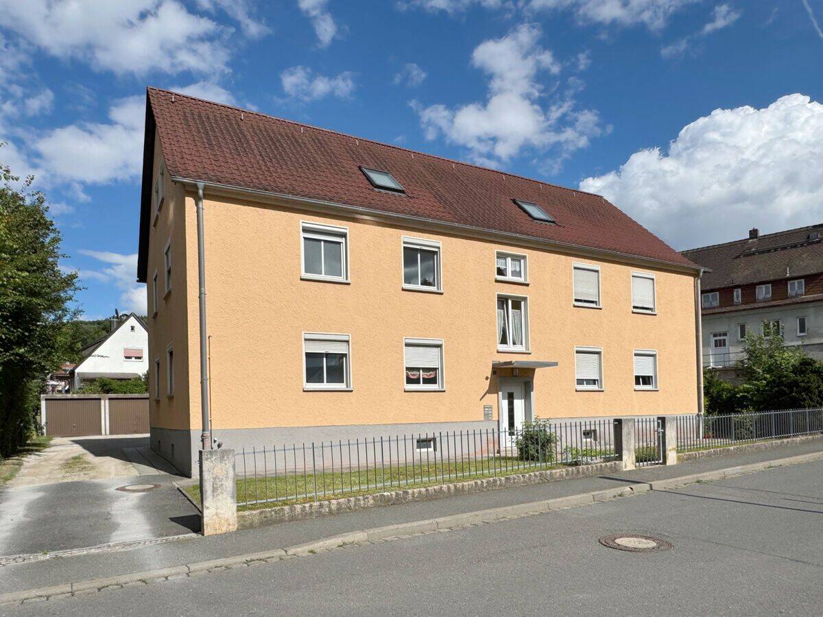 Zu vermieten: 2,5-Zimmer-Wohnung in der Nähe des Forchheimer Kellerwaldes, 91301 Forchheim