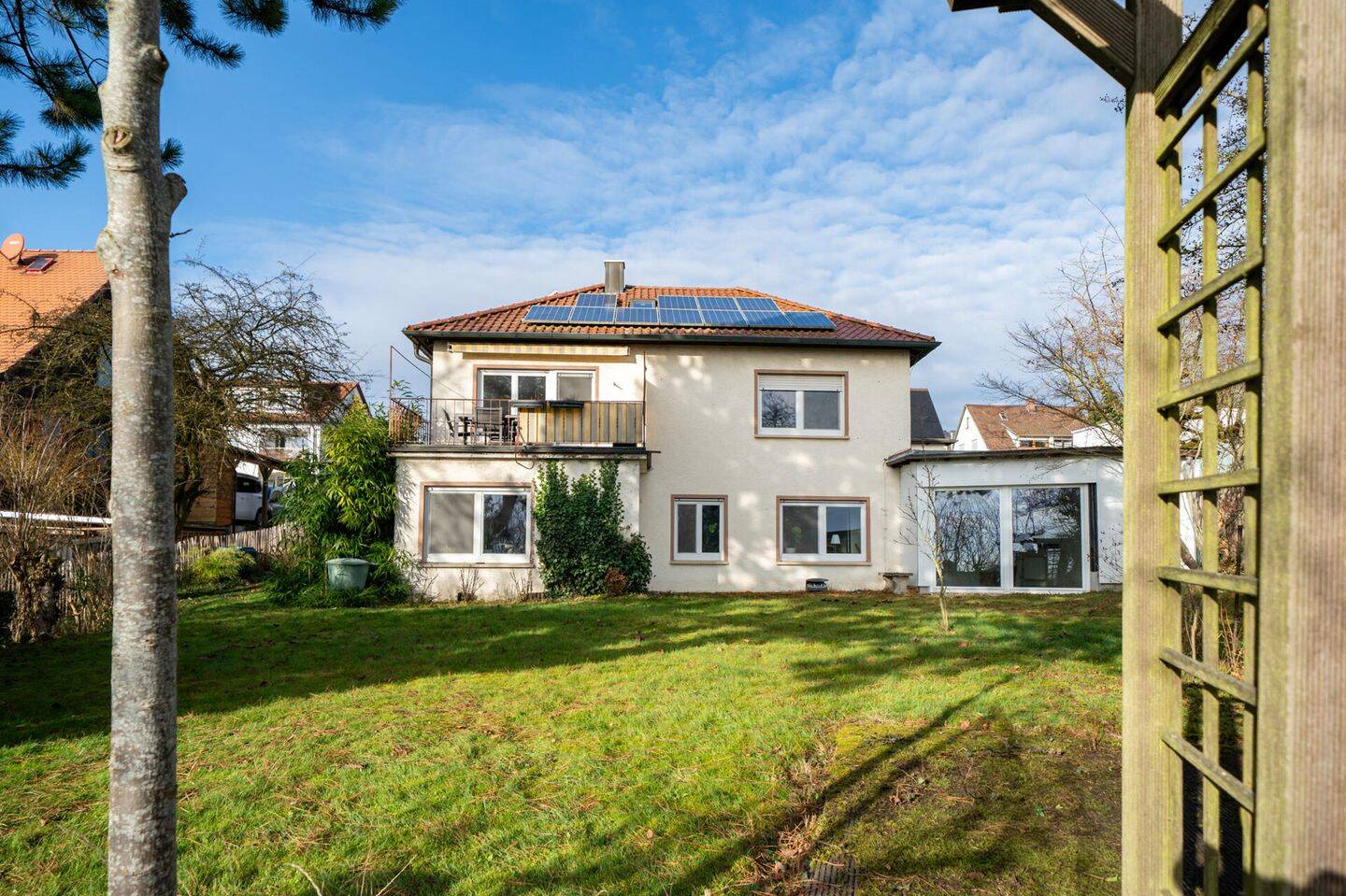 Raum für Ihre Wohnträume – Einfamilienhaus mit Garten und Rückzugsmöglichkeiten, 89155 Erbach