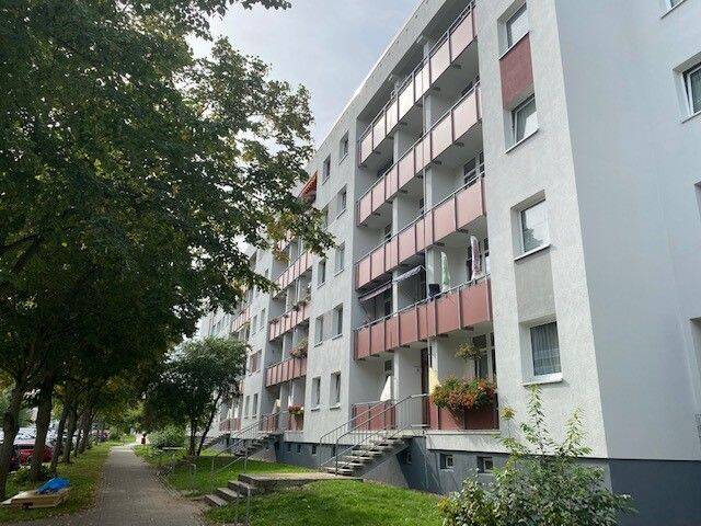 Schöne 3 Zimmer Wohnung mit Balkon!, 19063 Schwerin (Großer Dreesch Mueß Mueßer Holz Neu Zippendorf Zippendorf)
