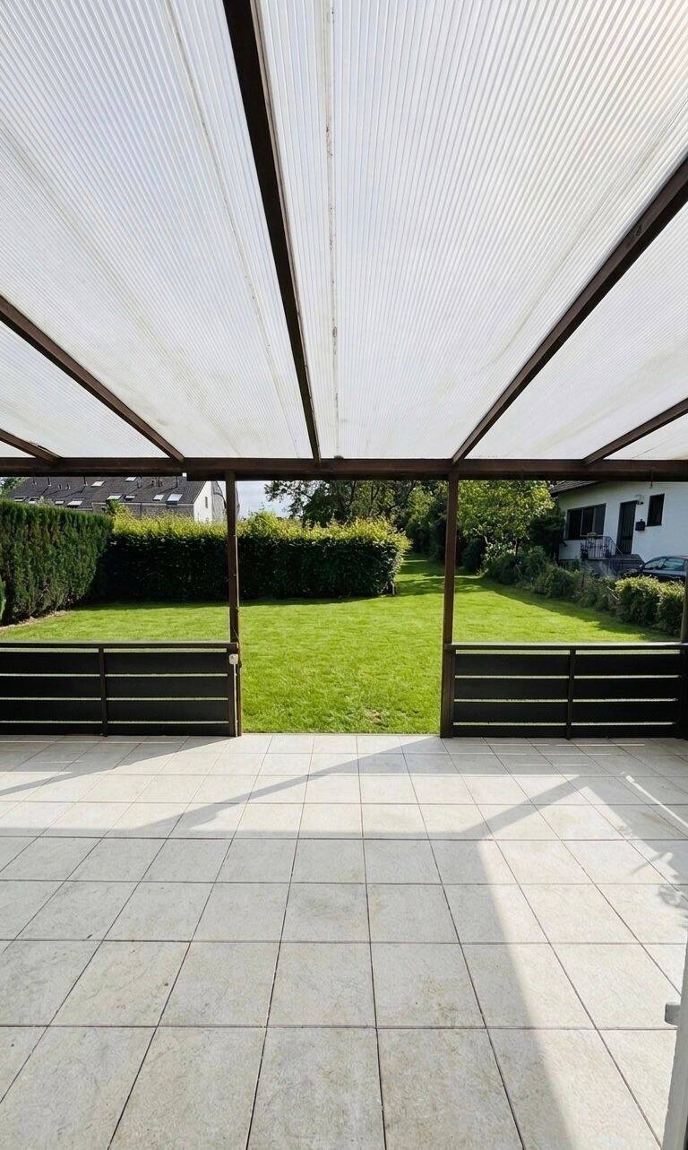 Erstbezug nach Kernsanierung! Großzügige 4-Zimmer-Wohnung mit Terrasse und Garten!, 51379 Leverkusen (Opladen)