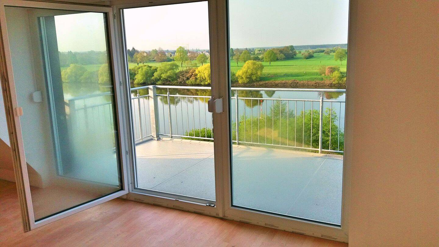 3-Zimmer-Wohnung direkt am Main mit Balkon, Terrasse + eigenem Garten, 63791 Karlstein a. Main