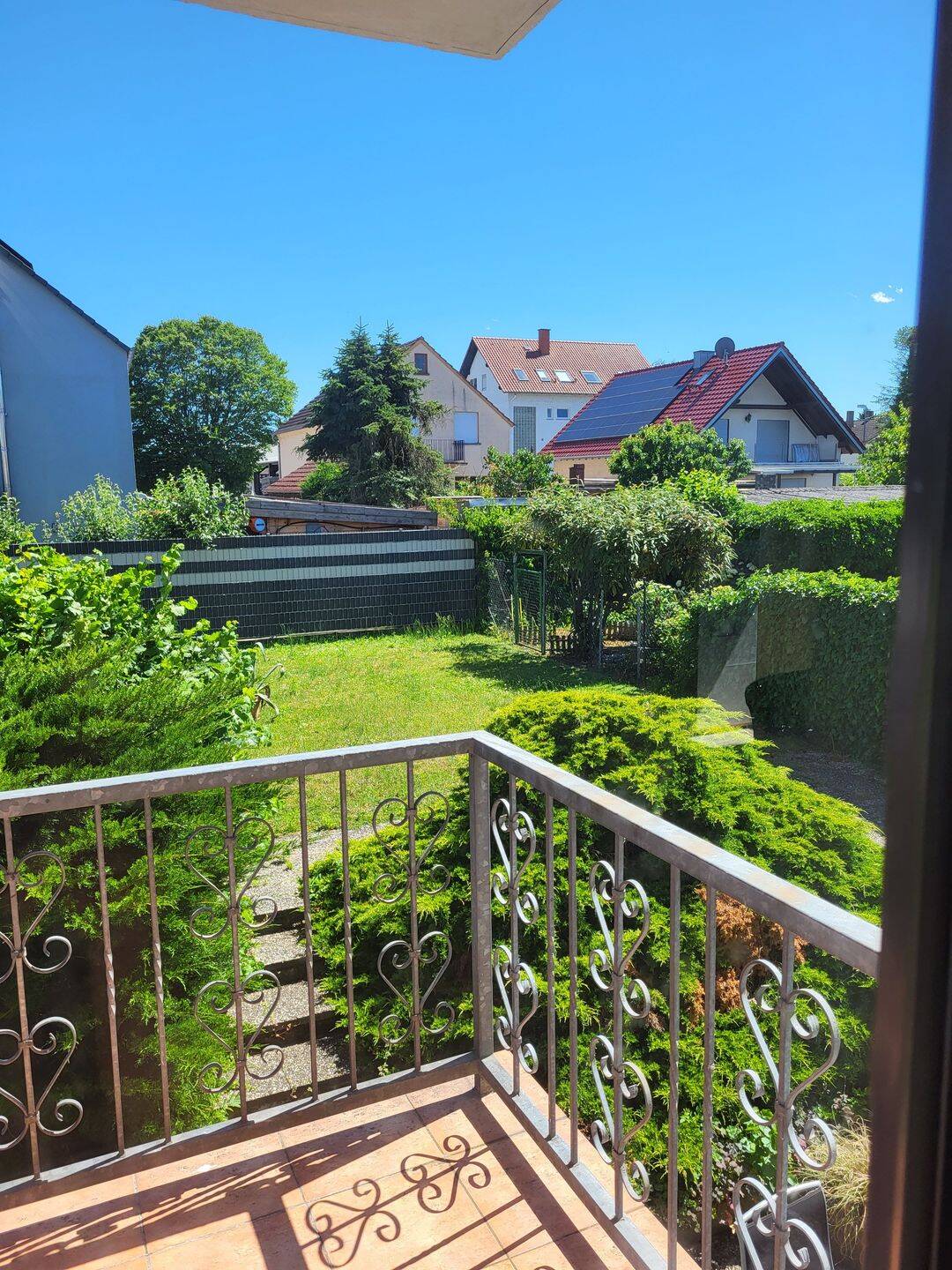 Helle 3 Zimmer, komplett möbliert, Südbalkon, In den Frenzen; ab 01.07.2026 oder früher, 55218 Ingelheim am Rhein