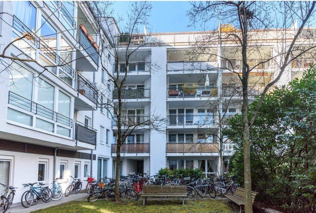 Frisch renovierte 2‑Zimmer‑Wohnung mit TG‑Stellplatz in Maxvorstadt, 80335 München (Altstadt-Lehel Ludwigsvorstadt-Isarvorstadt Maxvorstadt Neuhausen-Nymphenburg Schwanthalerhöhe)