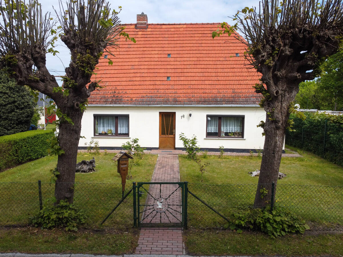 Handwerkertraum – Sanierungsperle auf 719 m² strandnahem Grundstück in Prerow, 18375 Prerow