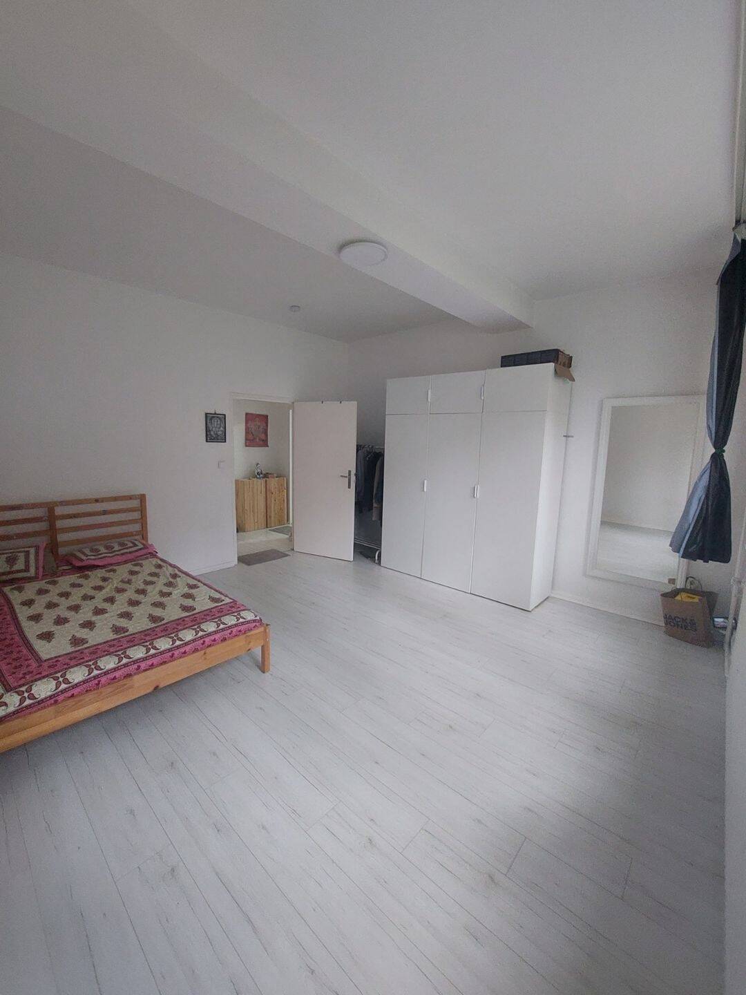 Helle 2-Zimmer-Wohnung mit Einbauküche und Wintergarten, 14197 Berlin (Steglitz-Zehlendorf Friedenau Wilmersdorf)