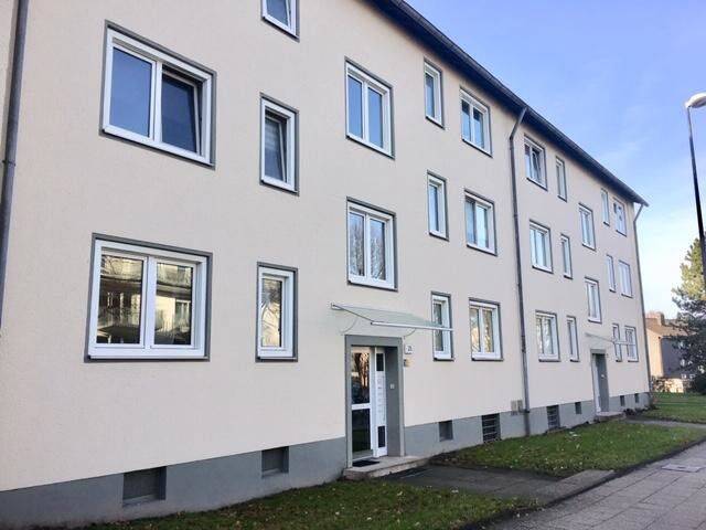 Velbert-Am Berg: Frisch renovierte 2-Zimmer-Wohnung mit Balkon, 42549 Velbert