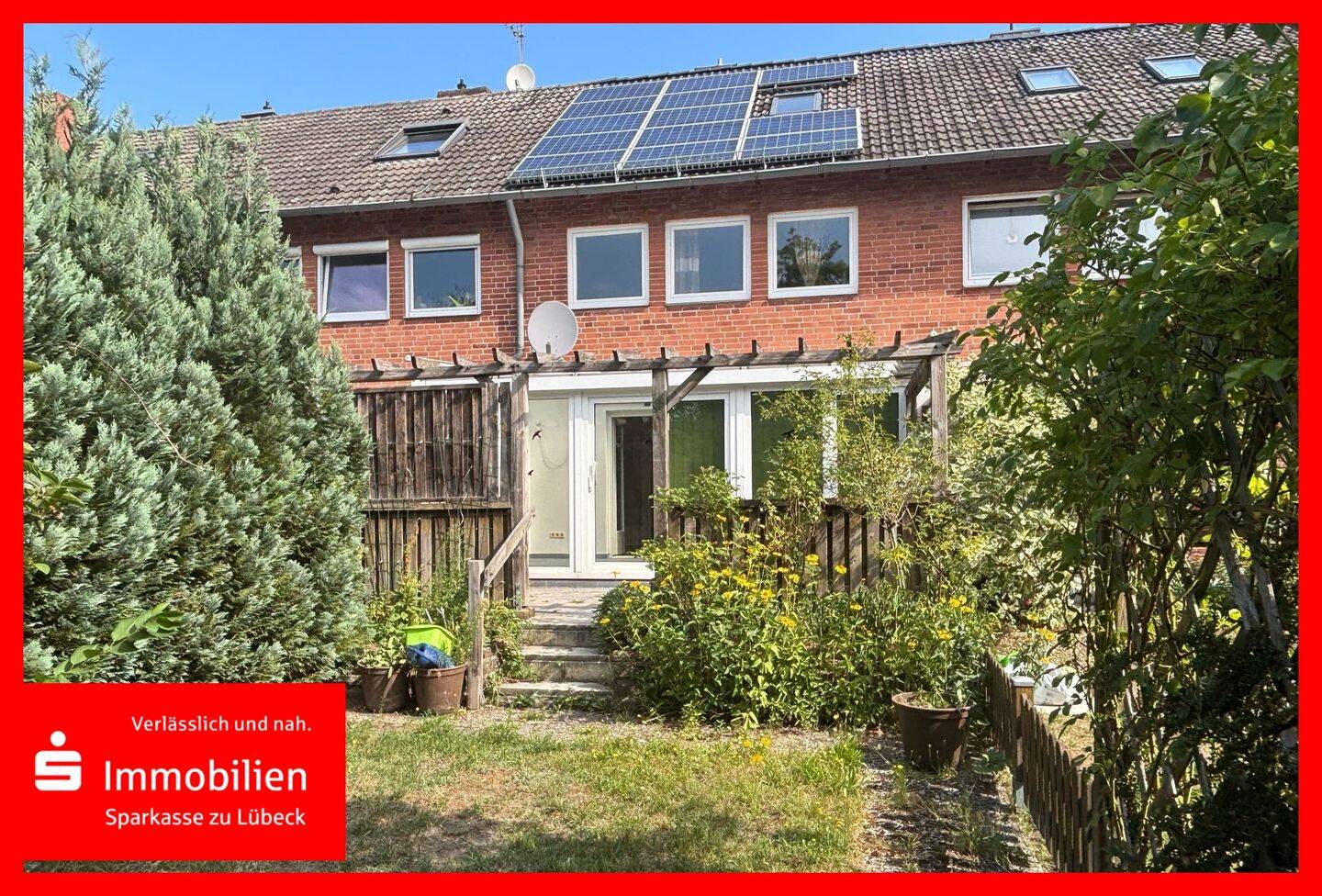 Großzügiges Reihenmittelhaus im Dornröschenschlaf in der Edelsteinsiedlung, 23566 Lübeck (Sankt Gertrud Sankt Jürgen)