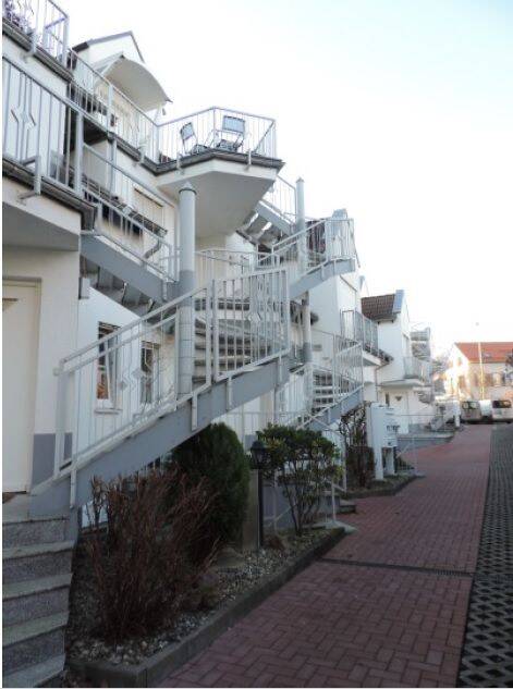 gr. 2 Zi-Hochparterre-Whg, eig. Eingang, terrassenähnl Balkon, EBK, TG in Bad Vilbel/Dortelweil, 61118 Bad Vilbel