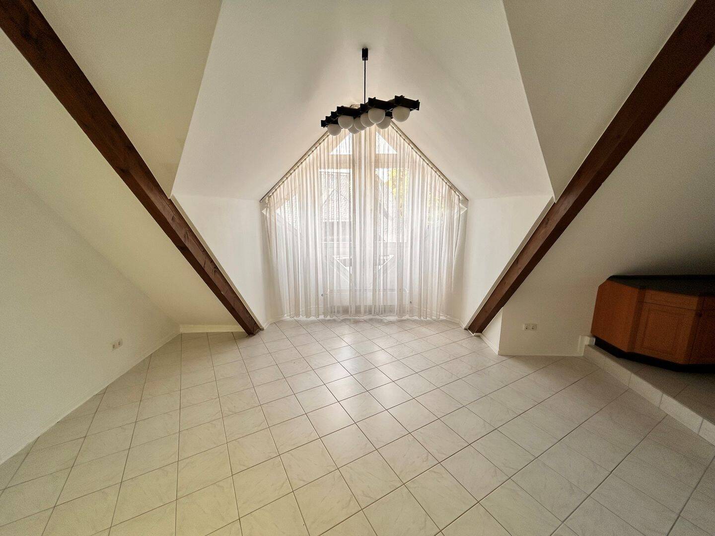 Renovierte 3-Zimmer-Altbauwohnung mit Südbalkon in der Wetzlarer Altstadt – Erstbezug nach Renovierung, 35578 Wetzlar