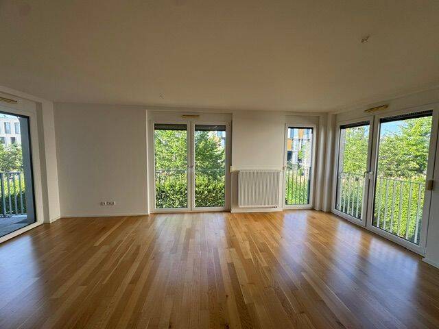Attraktive 4 Zimmer Balkonwohnung im Röthelheimpark, 91052 Erlangen (Anger Erlangen-Ost Erlangen-Süd Innenstadt)