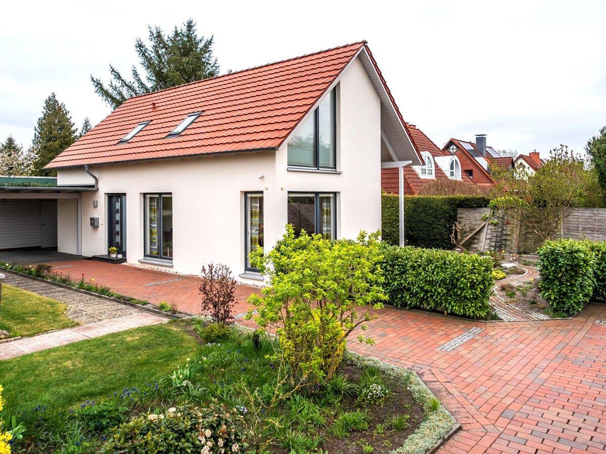 Ansprechendes Einfamilienhaus mit Carport in ruhiger Lage, 26125 Oldenburg (Oldb) (Donnerschwee Etzhorn Nadorst Ofenerdiek Ohmstede)