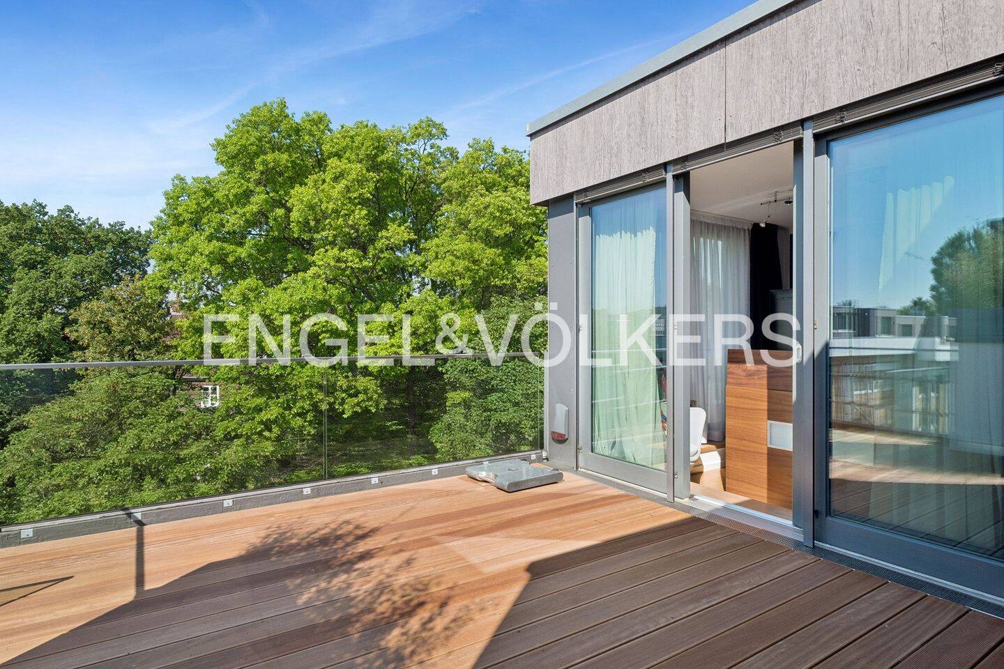 Lichtdurchflutet. Modern. Naturnah. Penthouse am Inselkanal!, 22297 Hamburg (Hamburg-Nord Alsterdorf Barmbek-Nord Groß Borstel Winterhude)