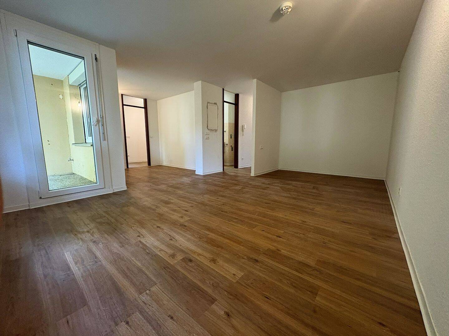 HN – Sontheim – Helle 1,5-Zimmer-Wohnung mit Terrasse & Gartenanteil nur mit Wohnberechtigungsschein, 74081 Heilbronn (Horkheim Klingenberg Sontheim)