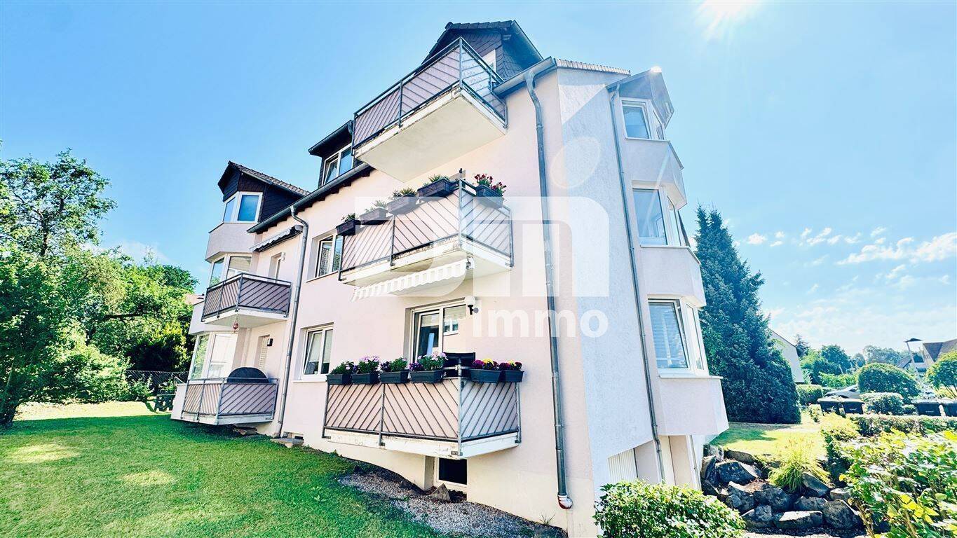 Exklusive Dachgeschosswohnung mit Balkon & Garage in gefragter Lage der Eichwaldsiedlung, 34123 Kassel (Bettenhausen Forstfeld Unterneustadt Waldau)