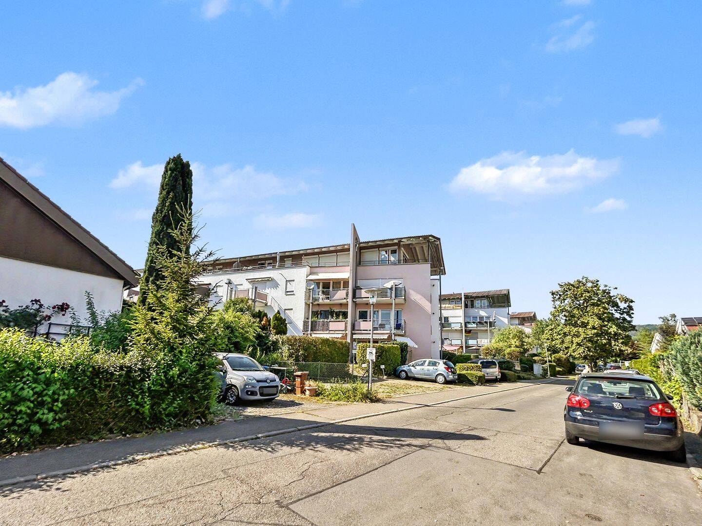 Wohnen über den Dächern von Markdorf, vermietete 1,5-Zimmer-Maisonettewohnung mit Dachterrasse, 88677 Markdorf