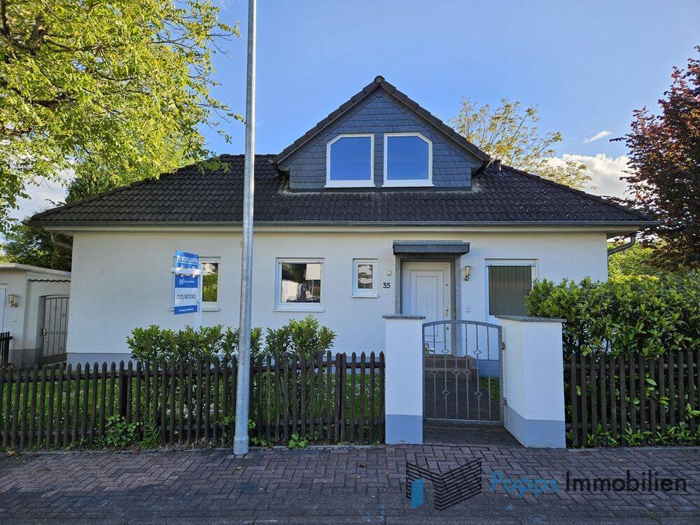 Freistehende Villa mit gemütlichem Garten in bester Wohnlage, 61348 Bad Homburg v.d. Höhe