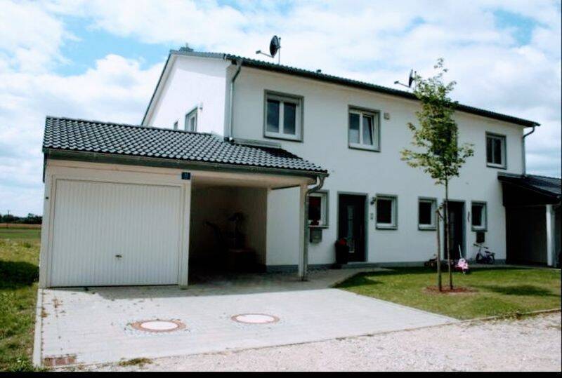 Schöne Doppelhaushälfte mit Garten in sehr ruhiger Lage bei Schrobenhausen, 86529 Schrobenhausen