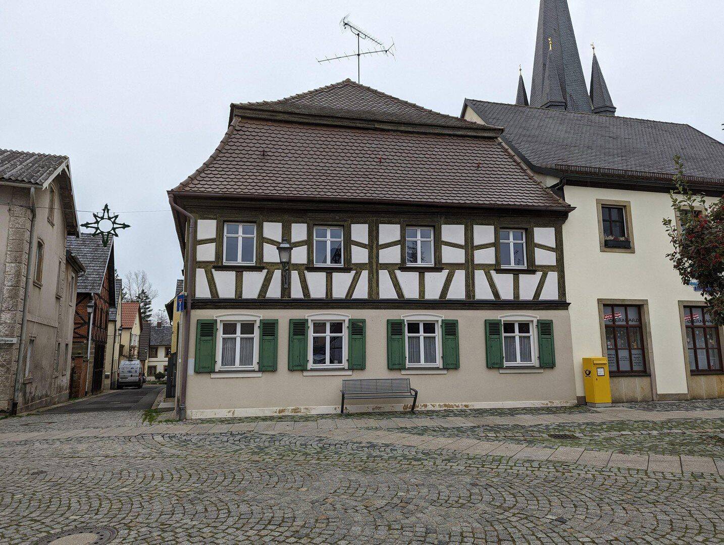 Haus in Baunach (WG, Großfamilien, Mehrgenerationen, Monteure etc. ), 96148 Baunach
