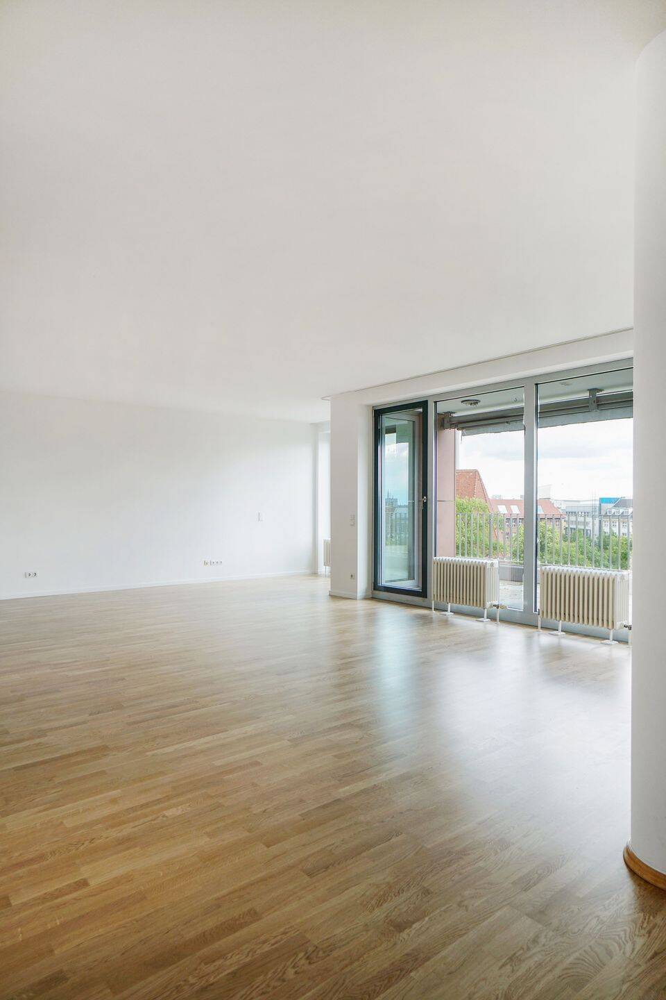 Großzügige Dachgeschosswohnung am Märkischen Ufer, 10179 Berlin (Mitte)
