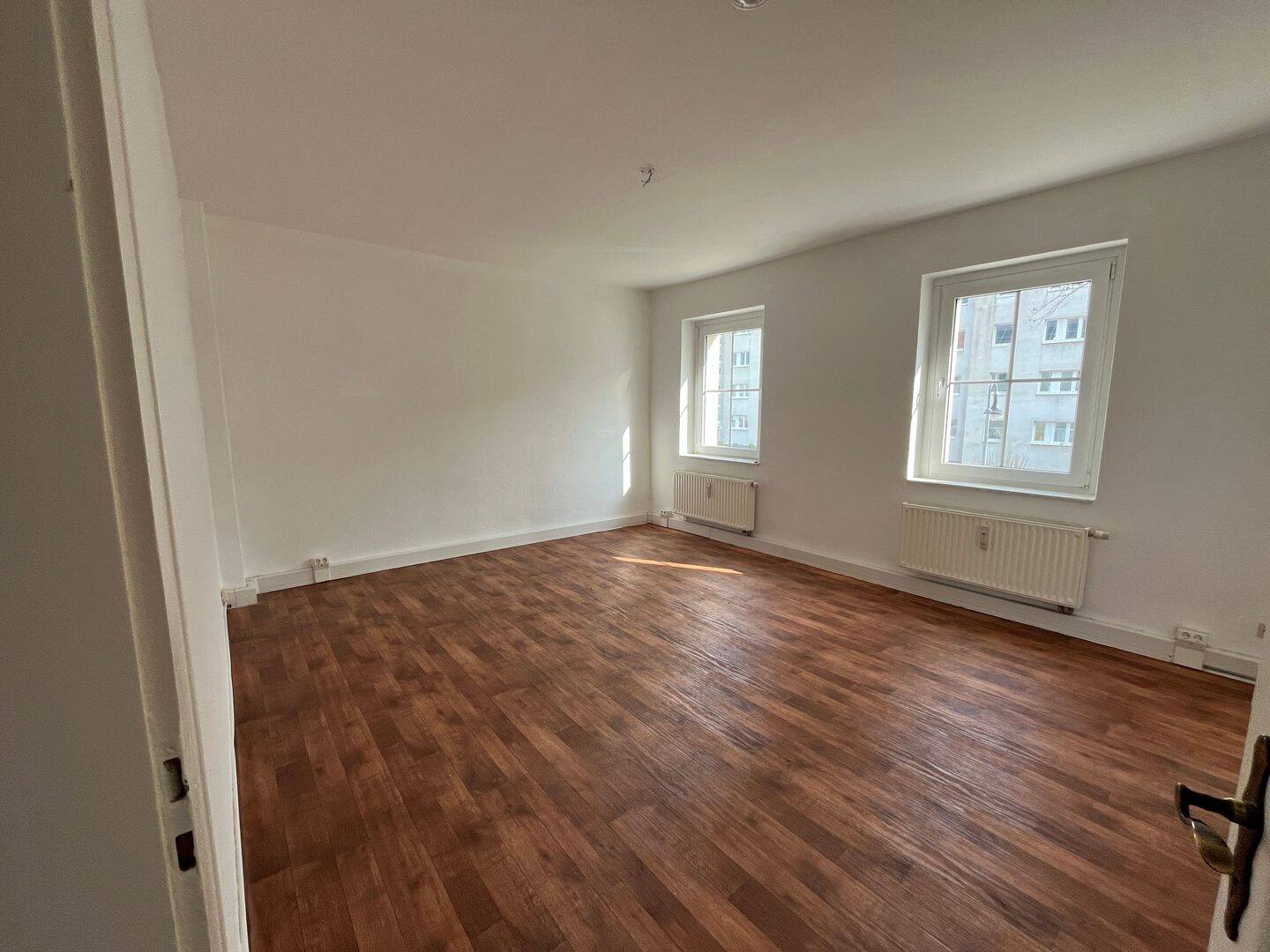 + Charmante 2 Raum Wohnung wartet auf Sie +, 3149 Groß Schacksdorf-Simmersdorf